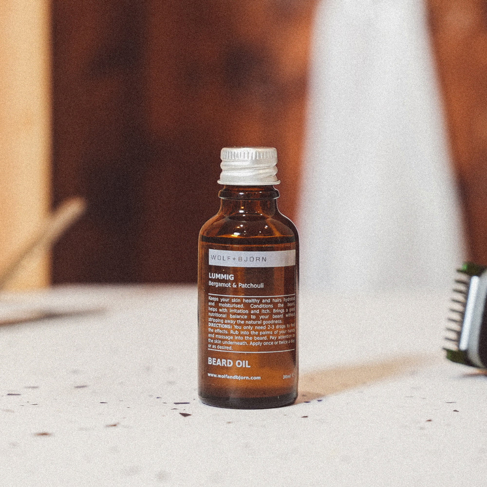 A Scent to Remember: Exploring the Role of Essential Oils in Premium Beard Care Products